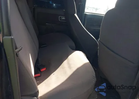 2004 Chevrolet Colorado Ls z USA, uszkodzony, nr VIN 1GCDS136X48105878